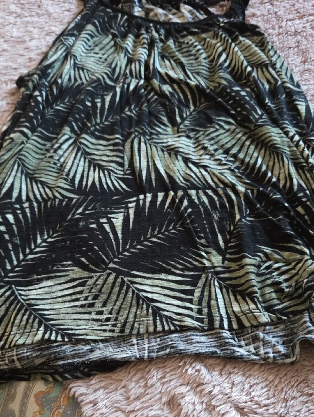 Tropical Palm-Print Tank Top - Black & Light Green - Picture 2 of 6